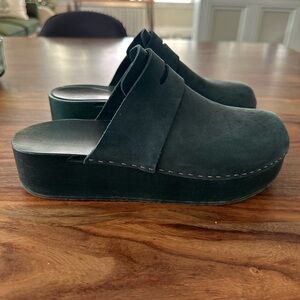 Bryr Monochrome Platforms